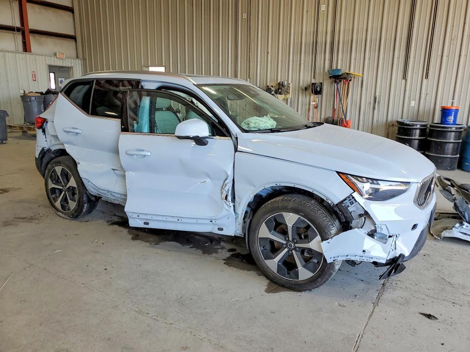 2025 Volvo Xc40 Plus