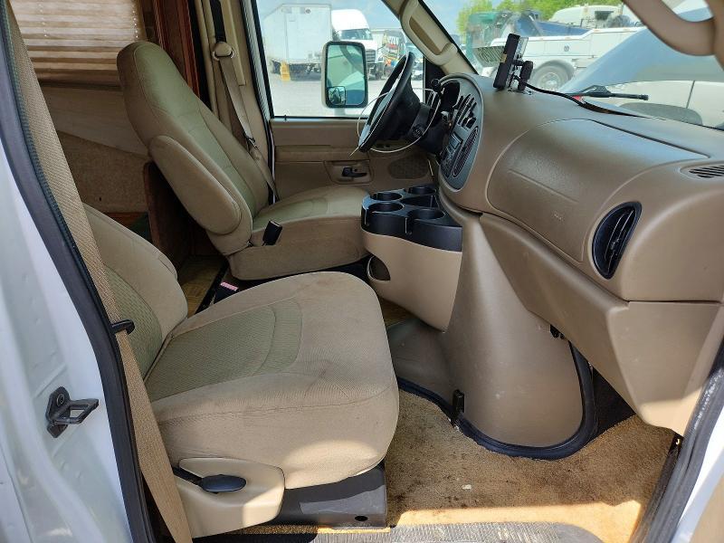 2008 Ford Econoline E450 Super Duty Cutaway Van RV