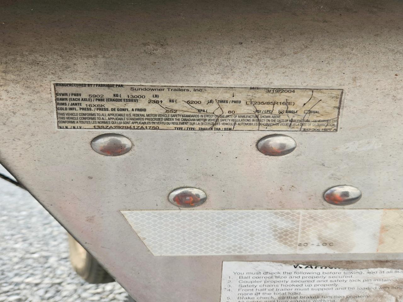 2004 Sundowner Horse Trailer