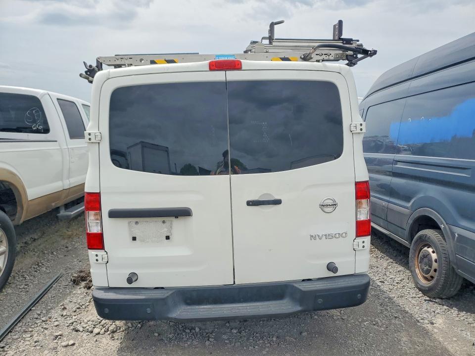 2018 Nissan NV 1500 SV