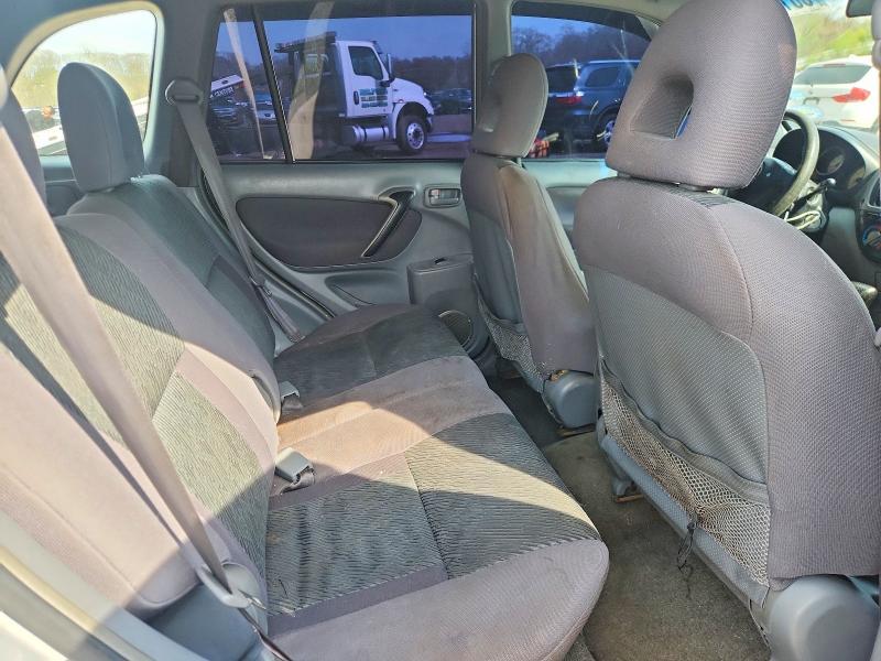2001 Toyota Rav4 Base
