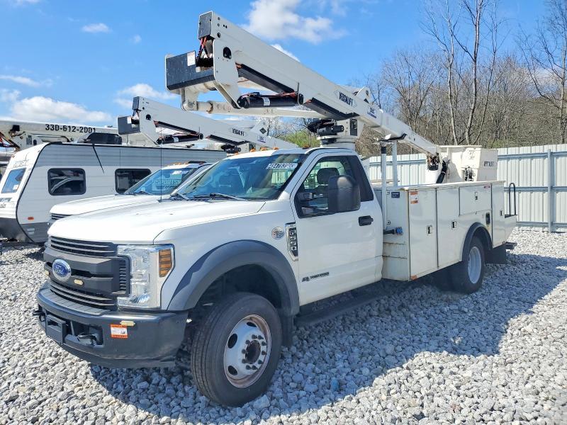 2019 Ford F550 Super Duty Bucket Truck