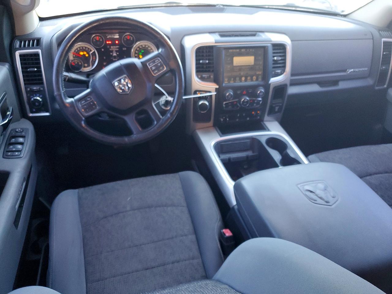 2016 Dodge RAM 1500 SLT