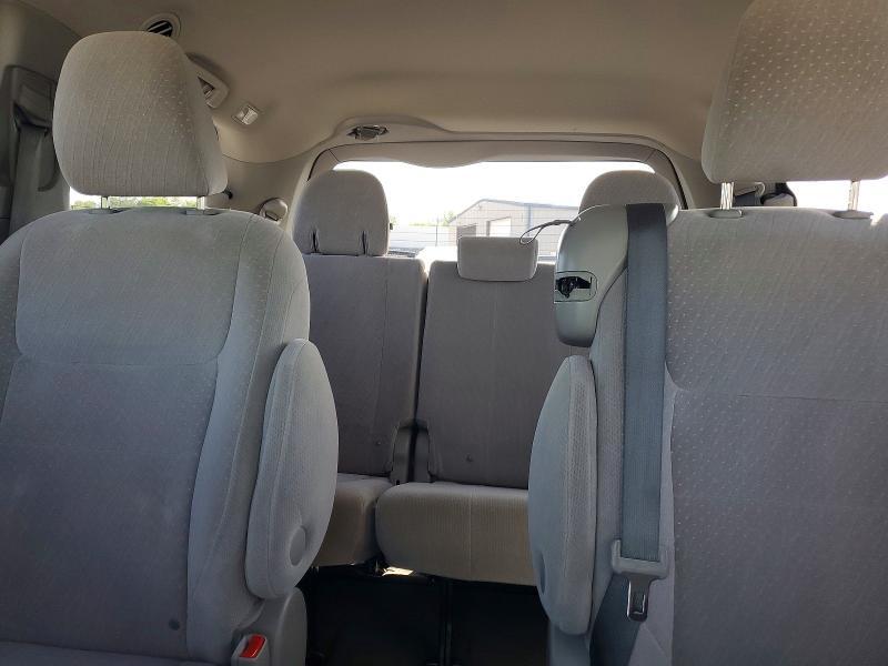 2016 Toyota Sienna le