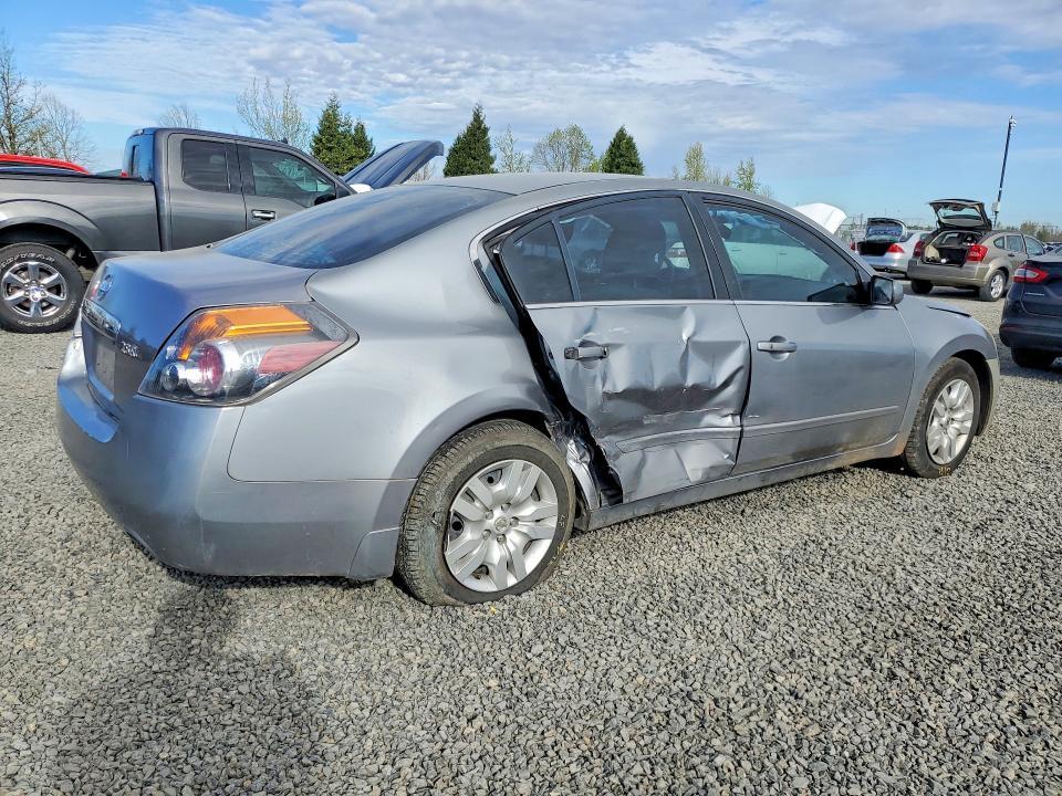 2009 Niss Altima 2.5