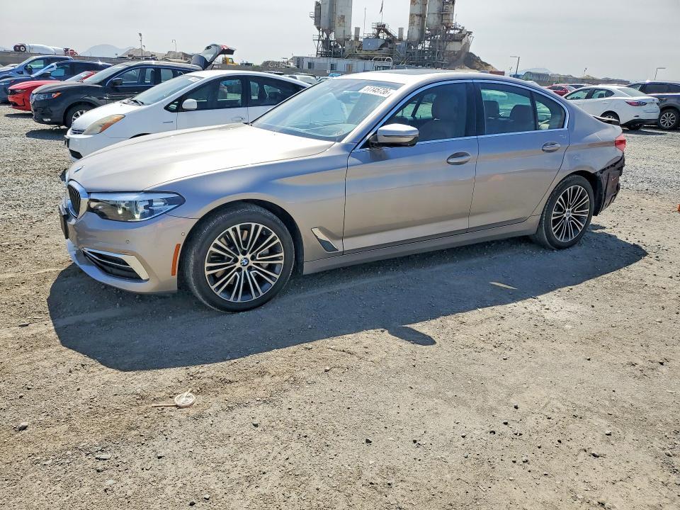 2019 BMW 540 i