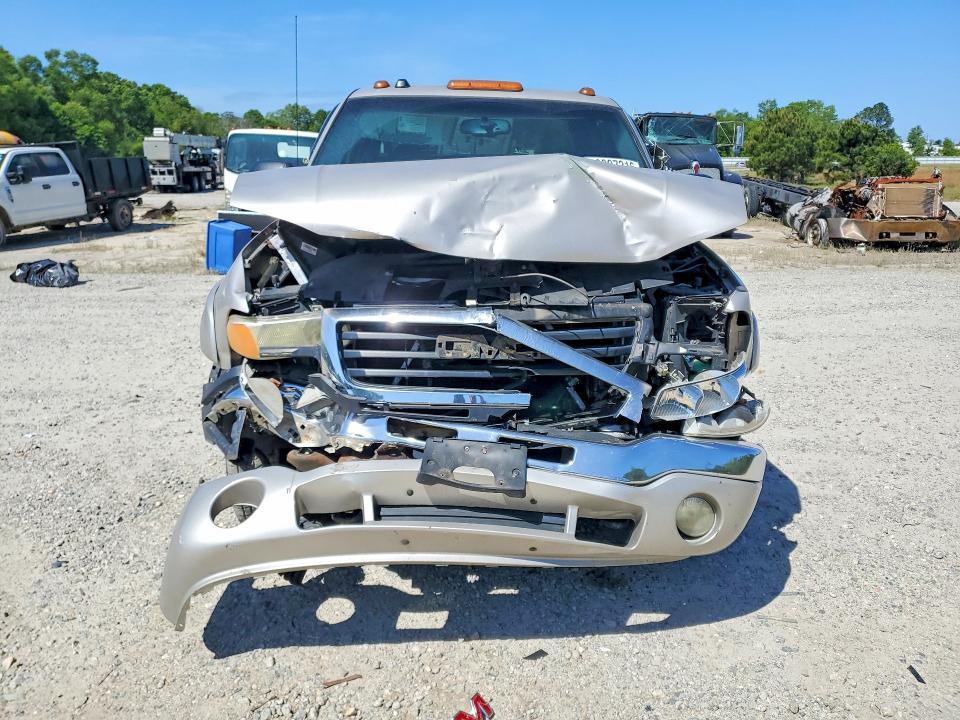 2005 GMC New Sierra K3500
