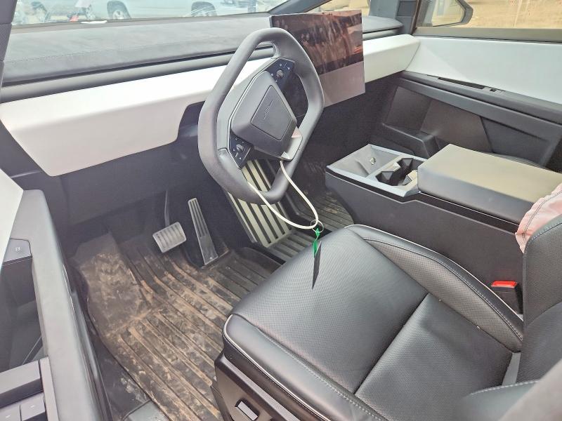 2024 Tesla Cybertruck