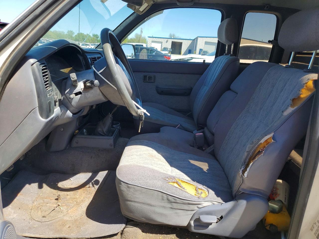 1998 Toyota Tacoma Base