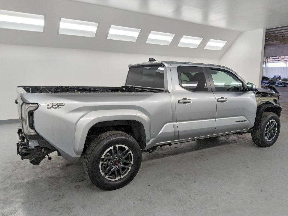 2025 Toyota Tacoma trd Sport