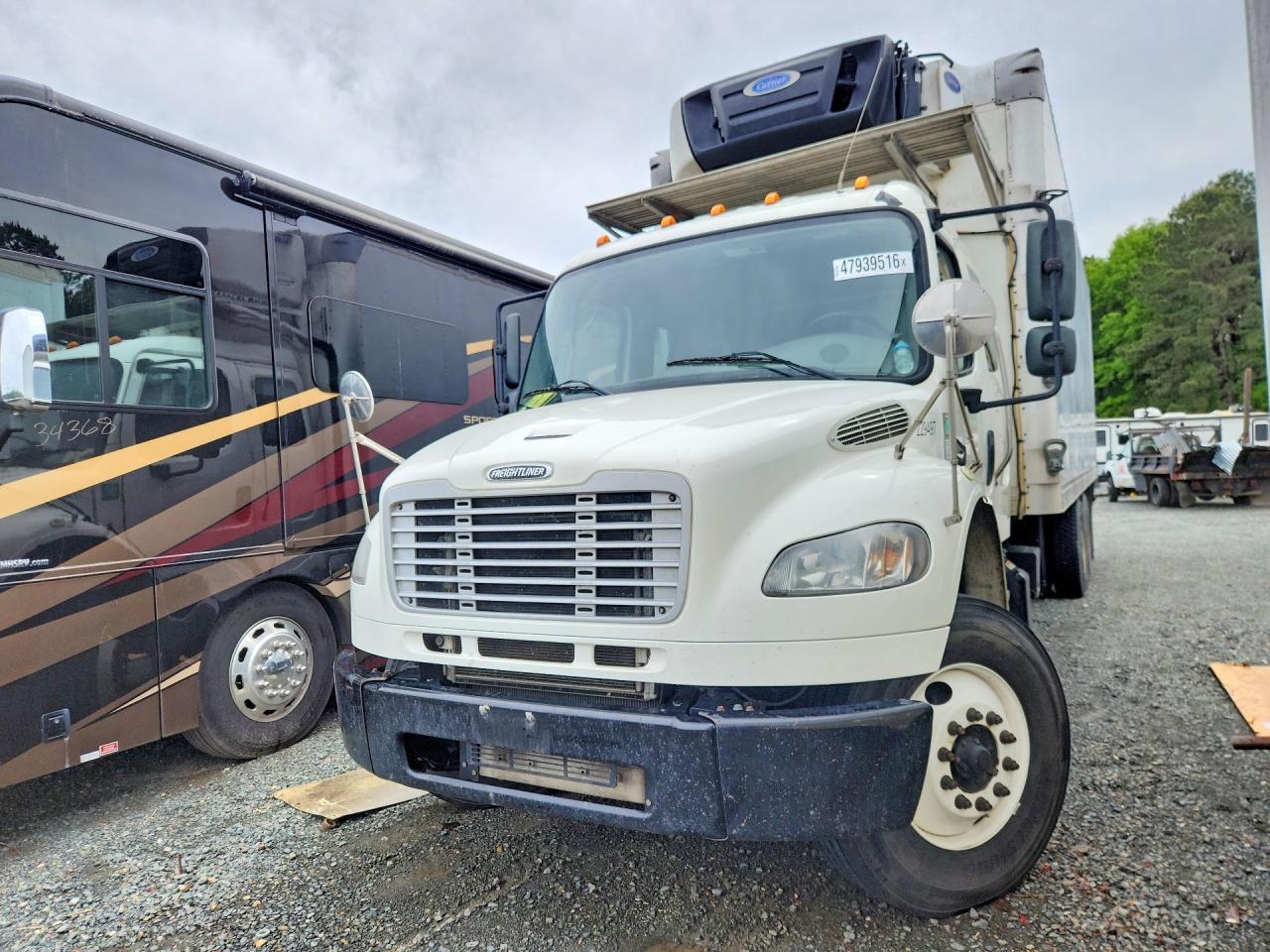 2019 Freigliner 2019 Freightliner Business Class M2 Refrigerated B