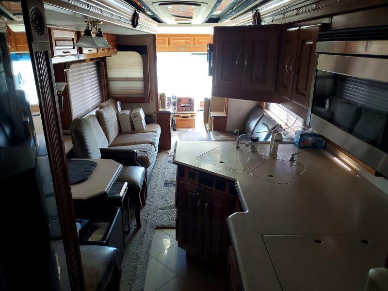 2004 Holiday Rambler Navigator RV