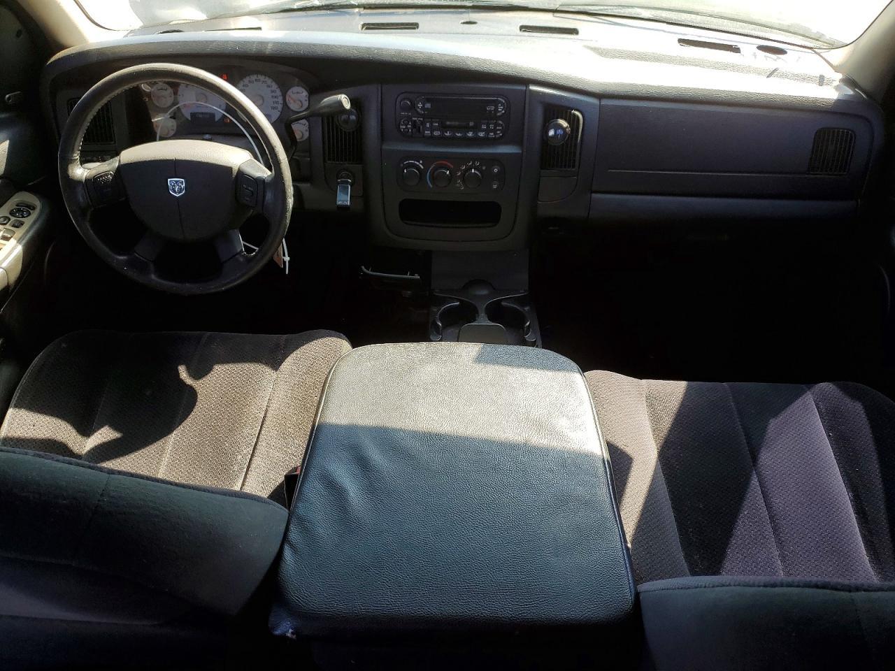 2004 Dodge RAM 1500 ST