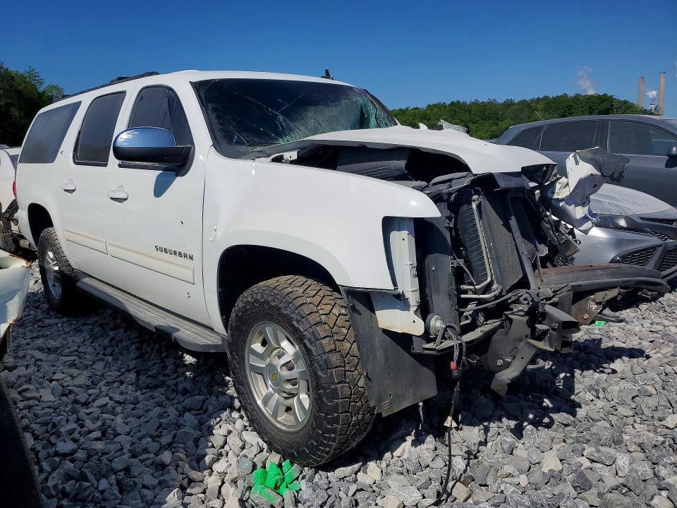 2011 Chevrolet Suburban K2500 lt