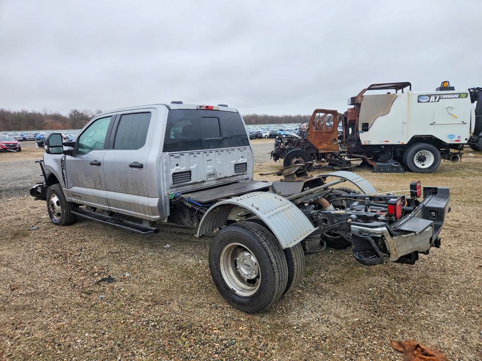 2023 Ford F350 Super Duty Truck Cab AND Chassis