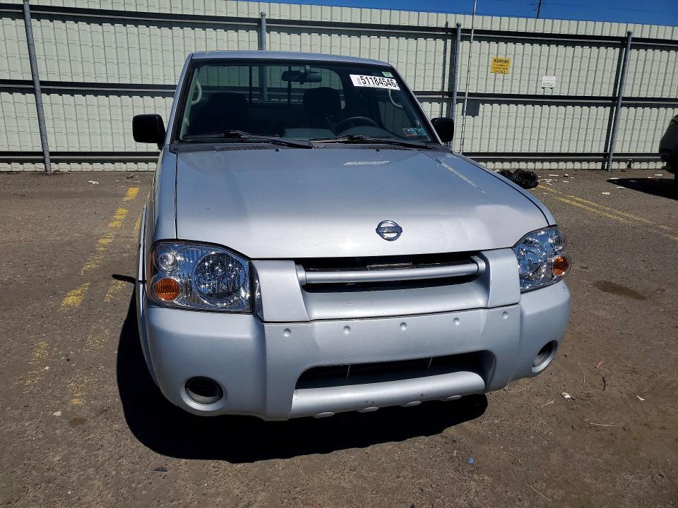 2002 Nissan Frontier Standard