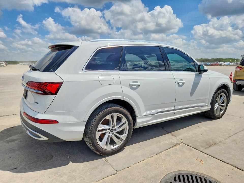2021 Audi Q7 Premium