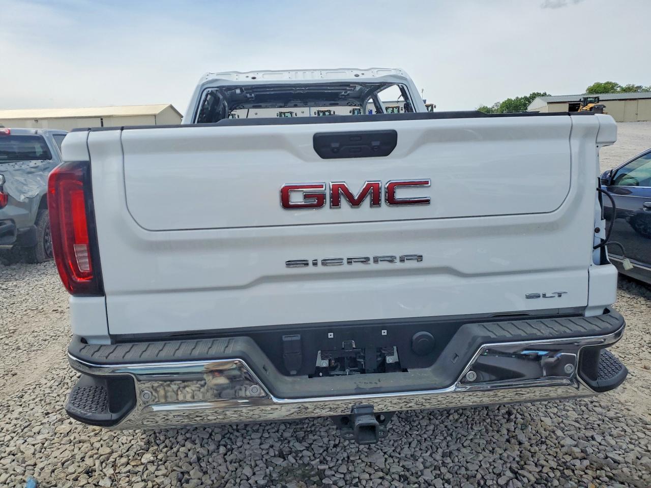 2026 GMC Sierra C1500 SLT