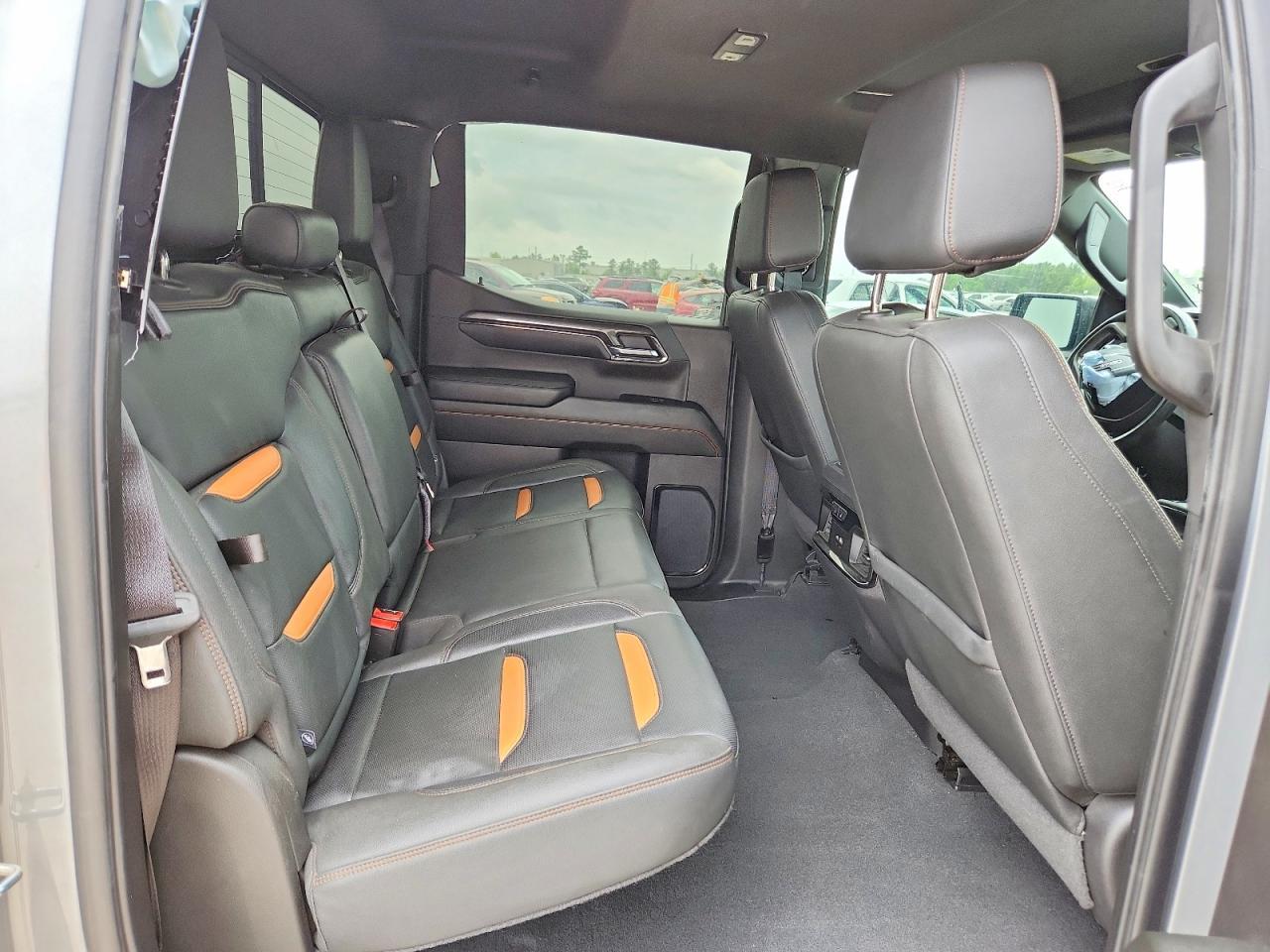 2024 GMC Sierra K1500 AT4