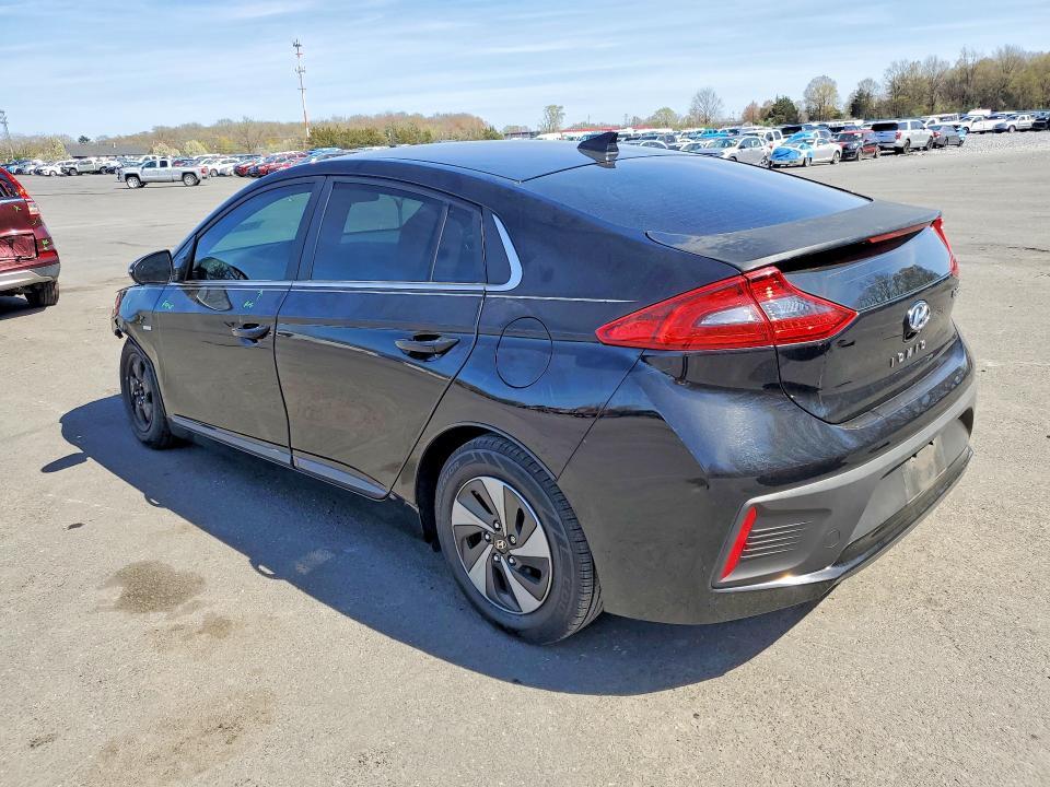 2018 Hyundai Ioniq Hybrid sel