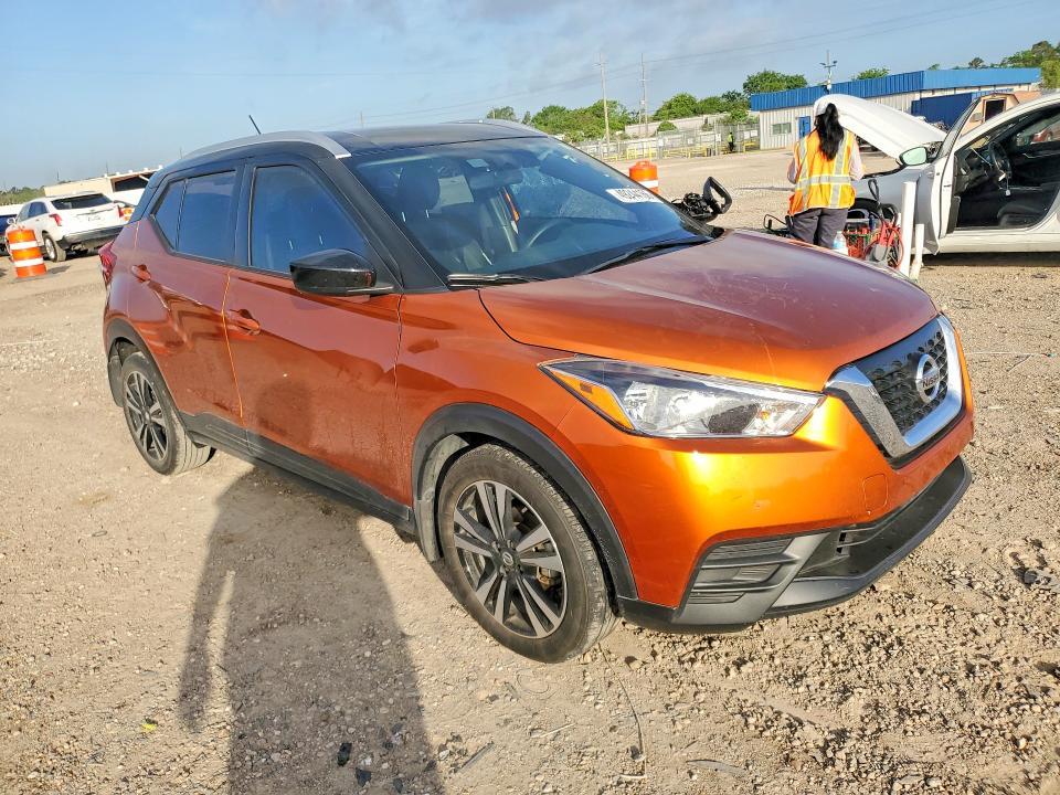 2019 Nissan Kicks sv