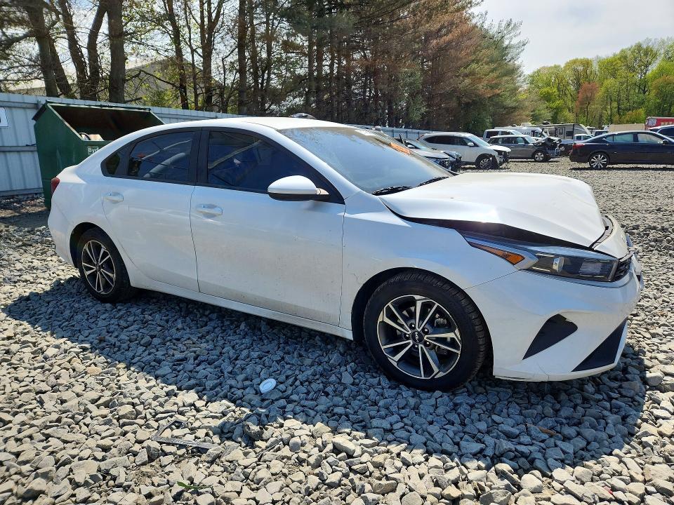 2023 KIA Forte lxs