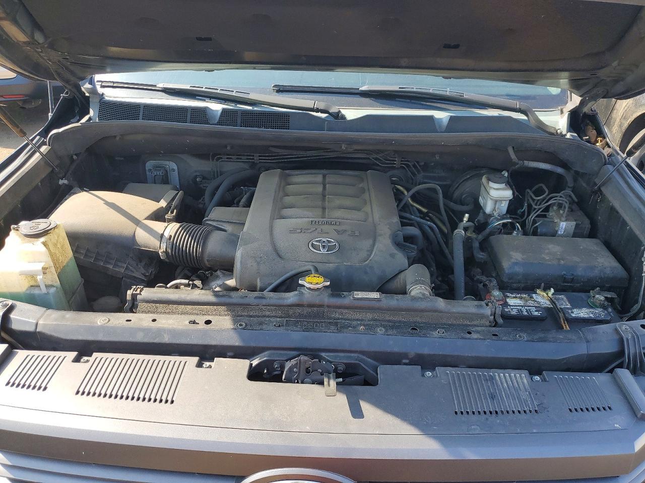 2015 Toyota Tundra SR5