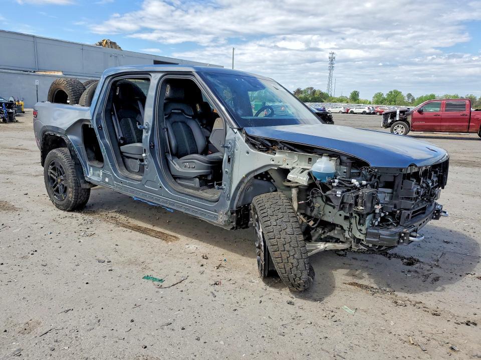 2022 Rivian R1T Adventure