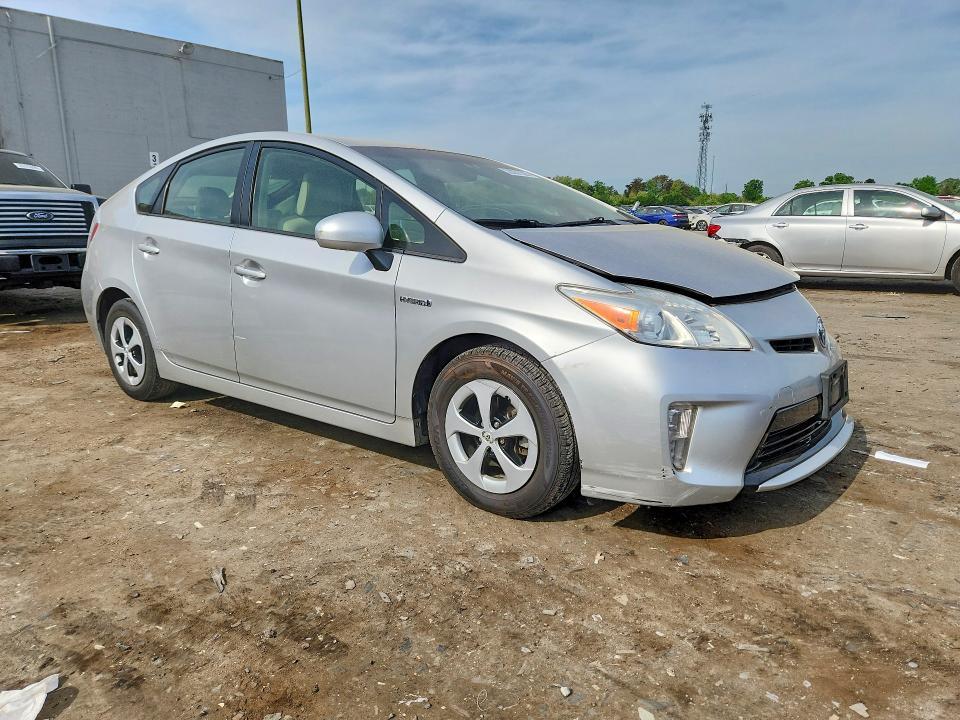 2014 Toyota Prius Three
