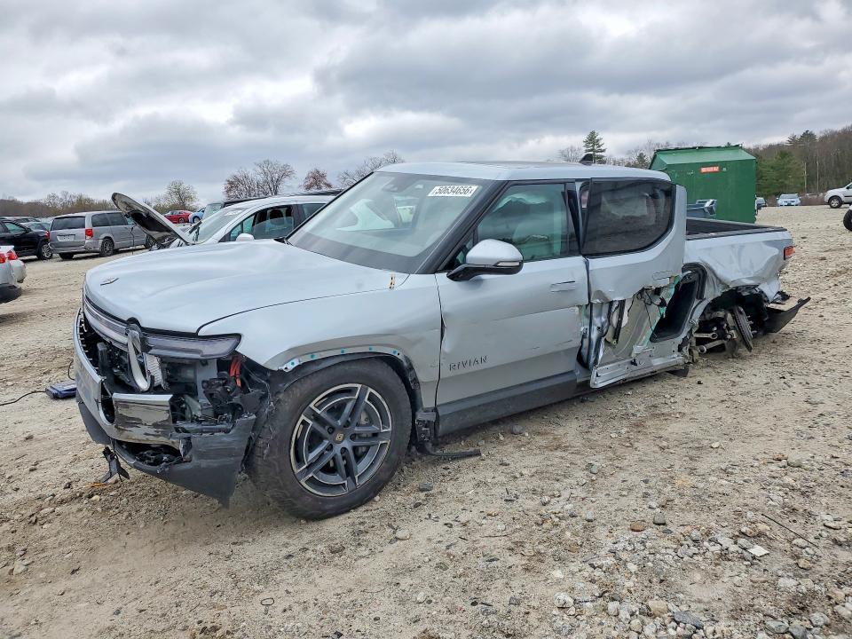 2025 Rivian R1T Adventure