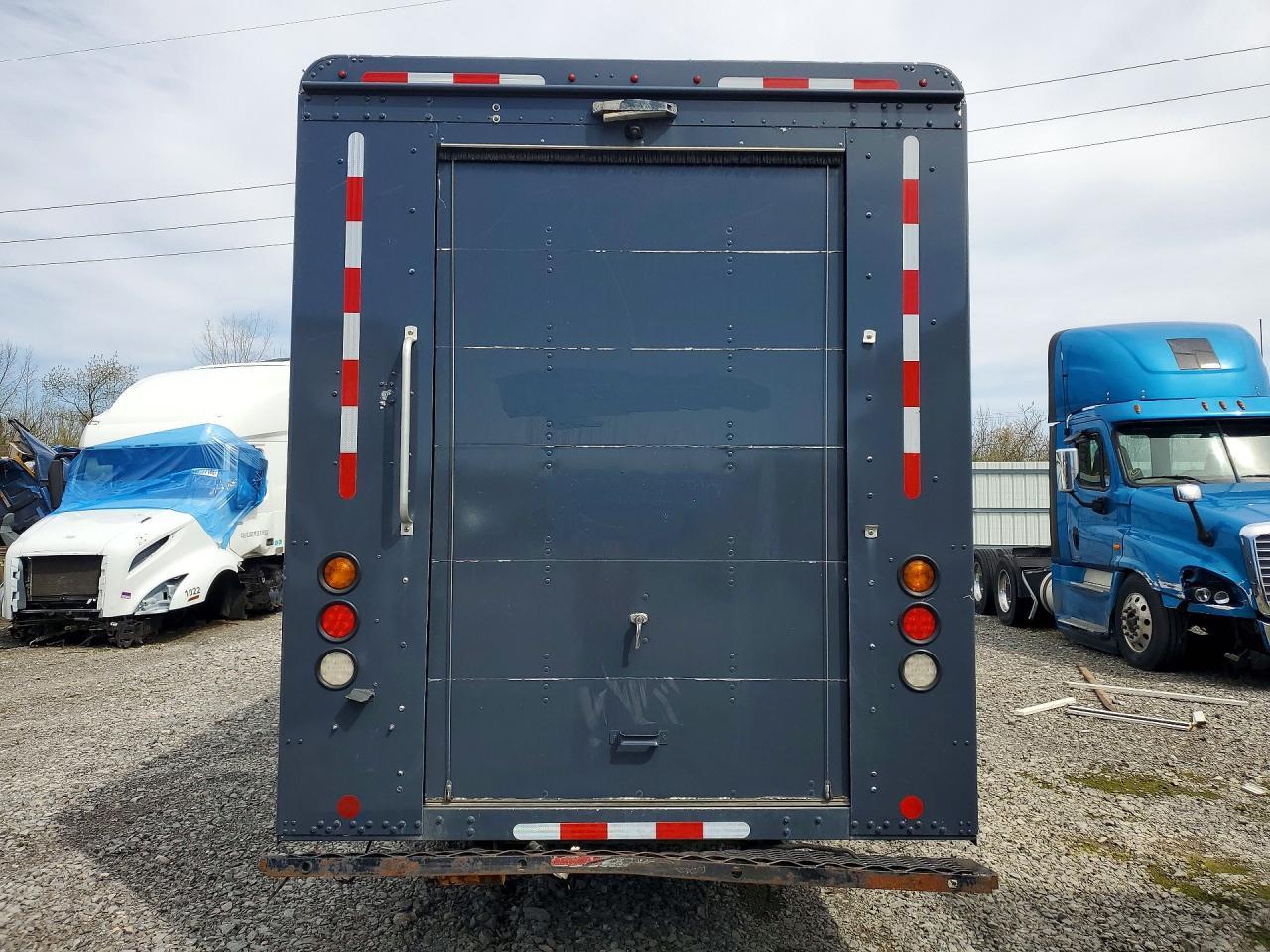 2020 Freightliner MT45G Delivery Truck