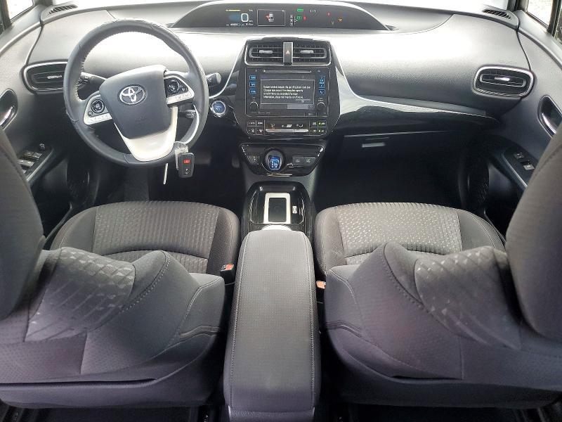 2016 Toyota Prius Three