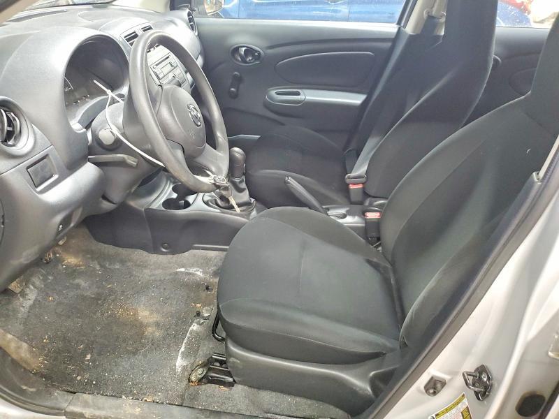 2014 Nissan Versa 1.6 s