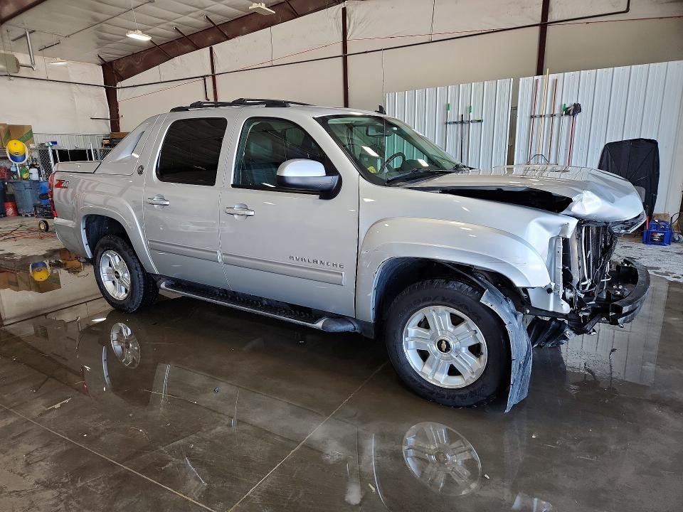 2013 Chevrolet Avalanche LT