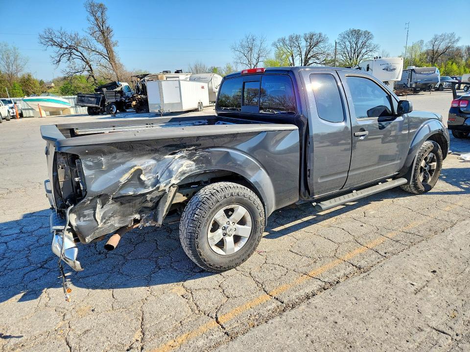 2013 Nissan Frontier SV V6