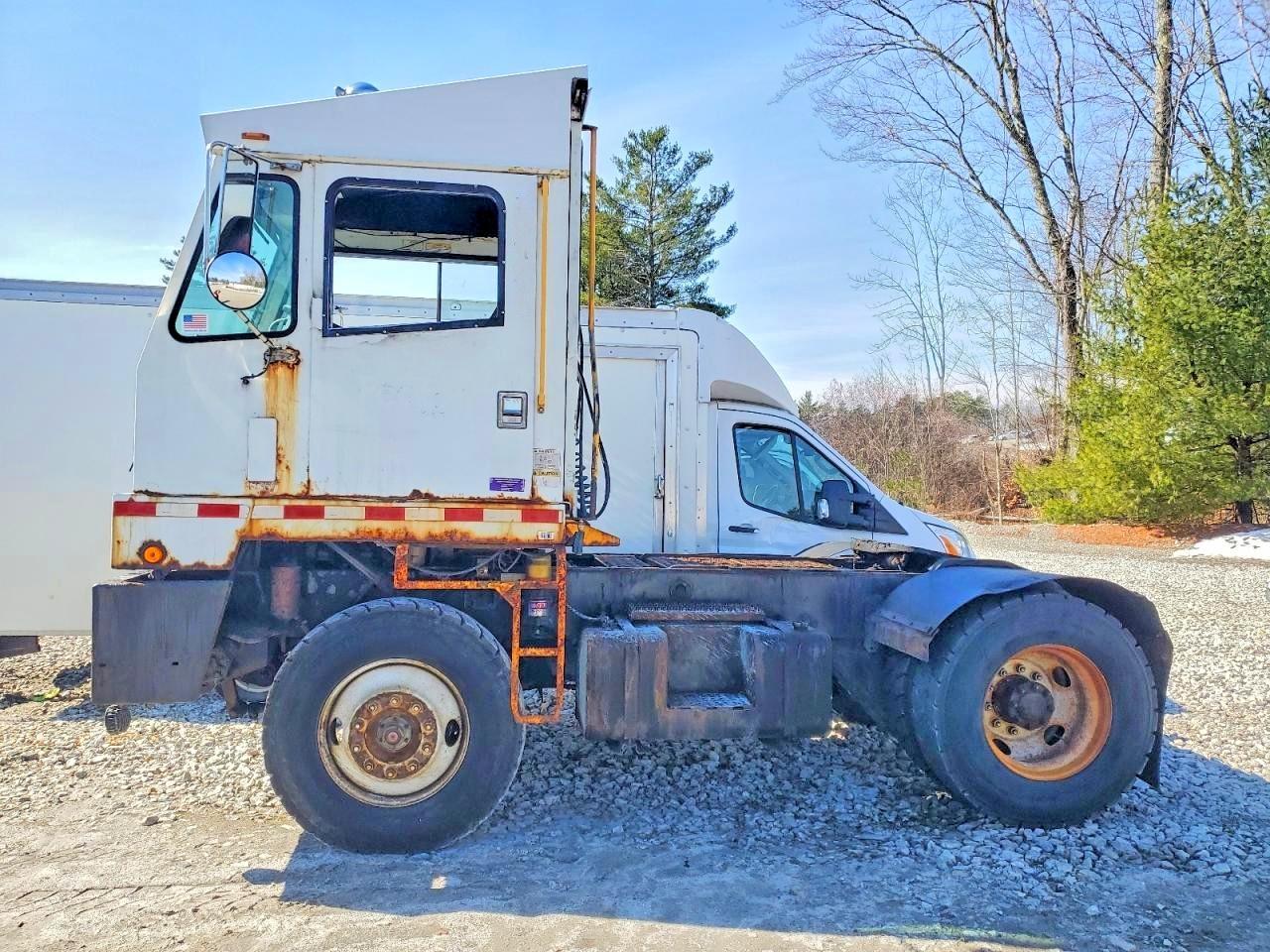 2011 Capacity Of Texas TJ5000 Yard Truck