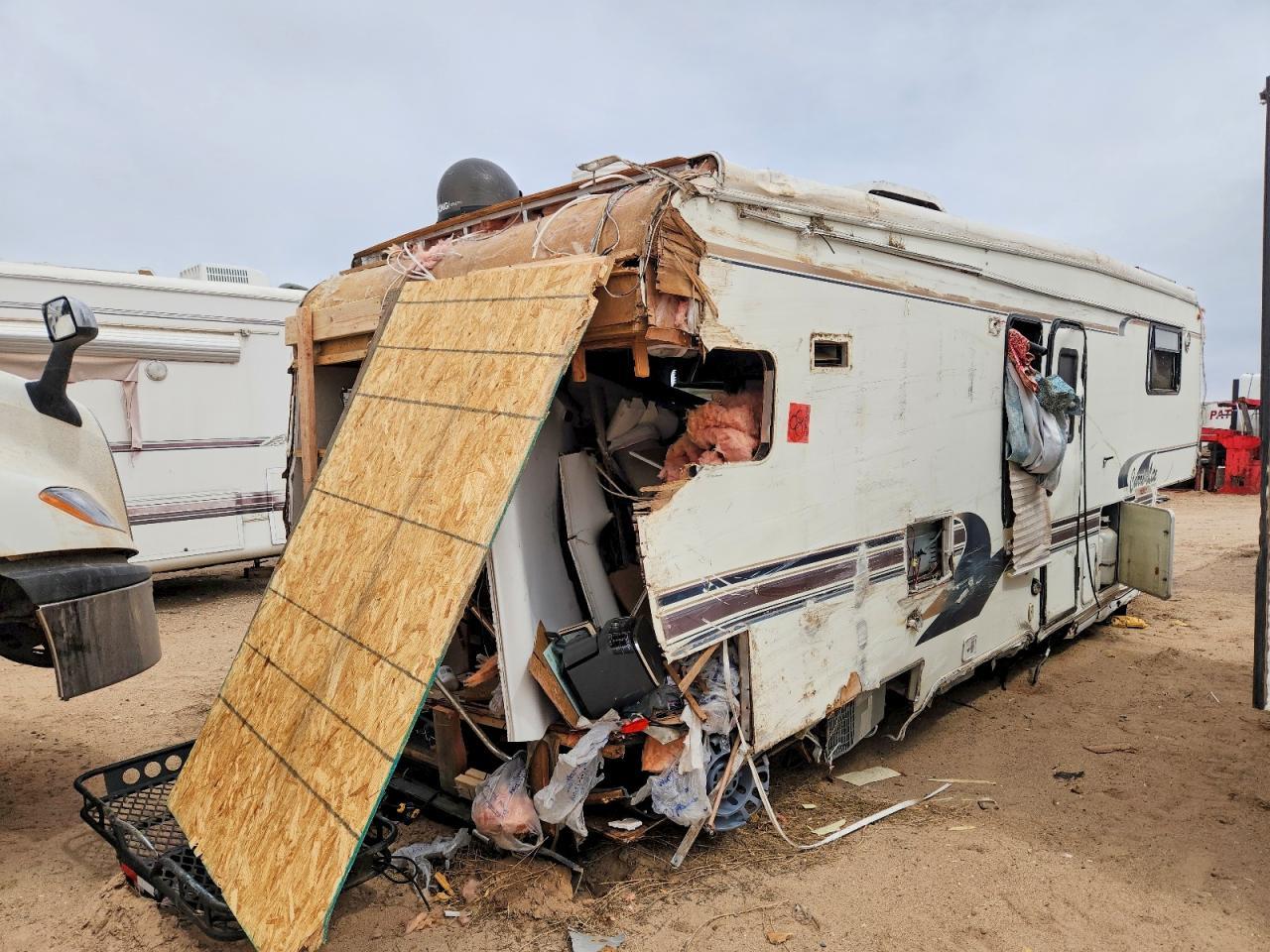 1997 Carriage Carri-LITE Camper