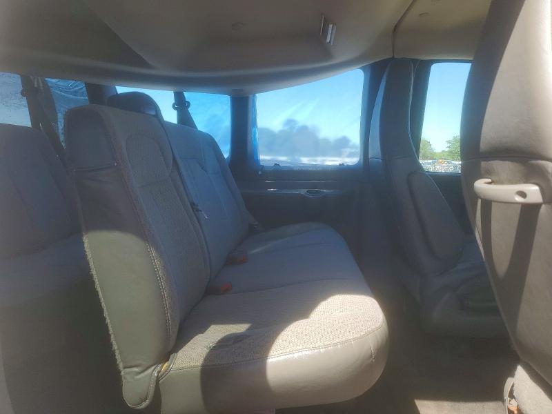 2017 Chevrolet Express G3500 LT