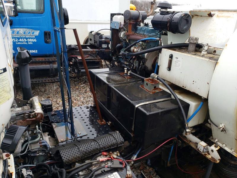 2006 Isuzu Npr Sweeper Truck