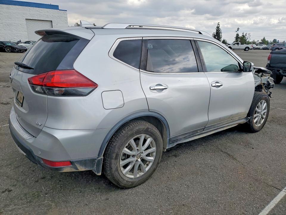 2019 Nissan Rogue sv