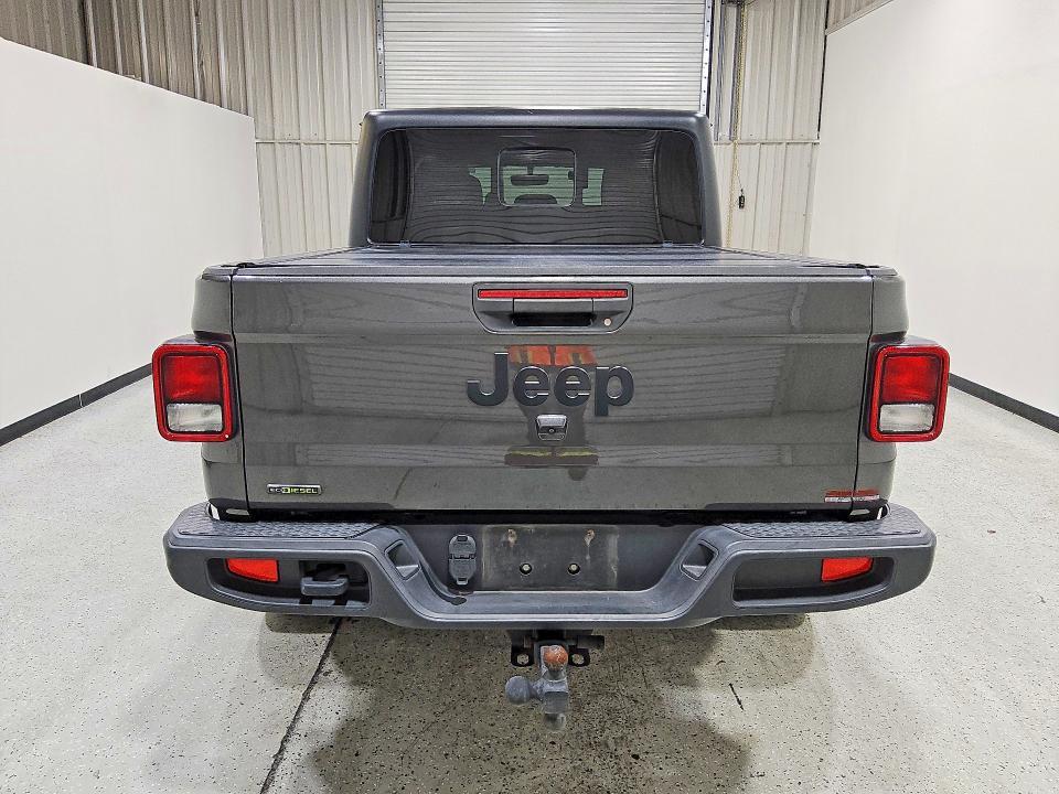 2022 Jeep Gladiator Sport