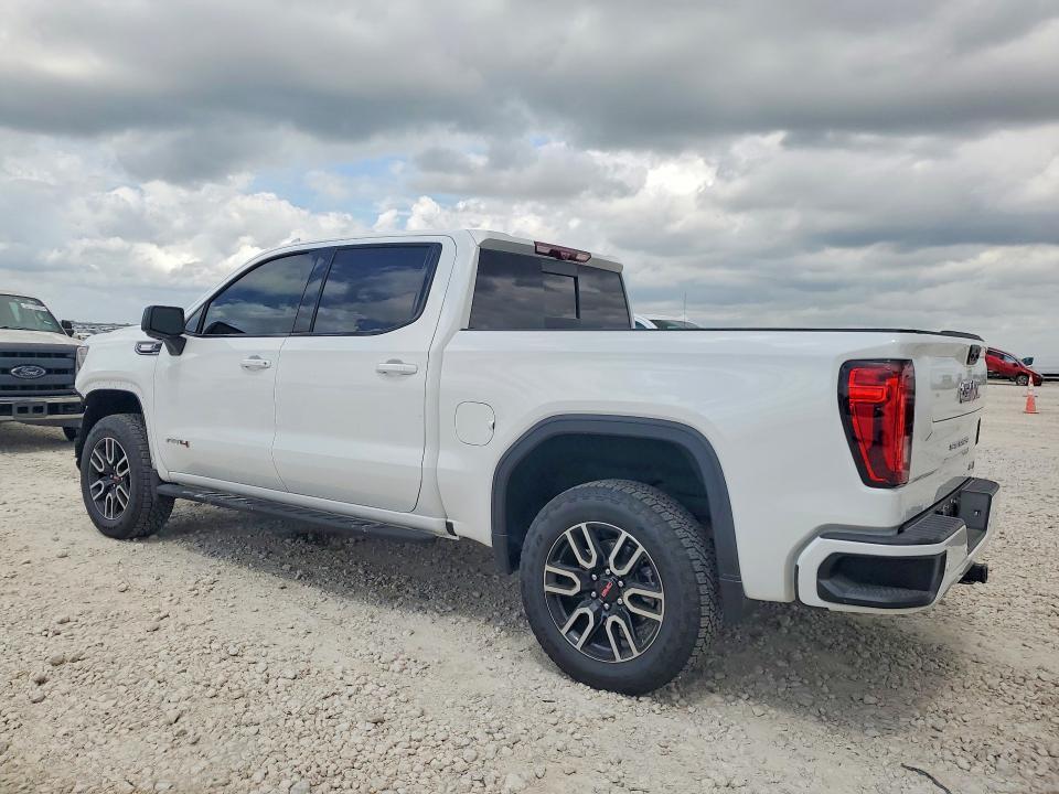 2026 GMC Sierra K1500 AT4