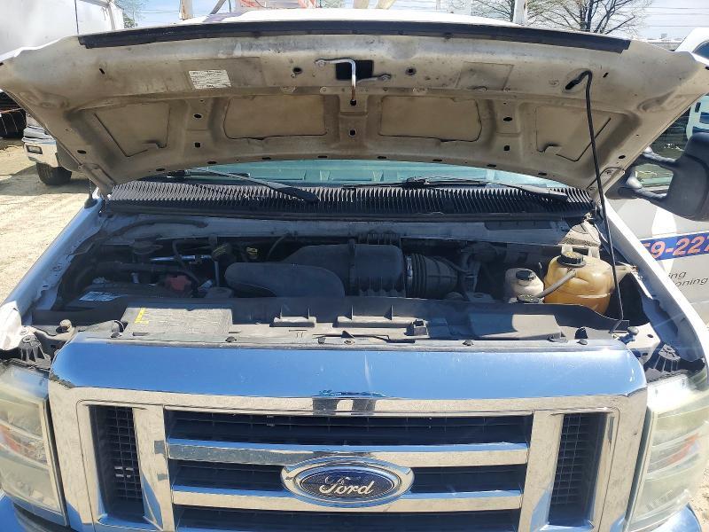 2010 Ford Econoline E250 van
