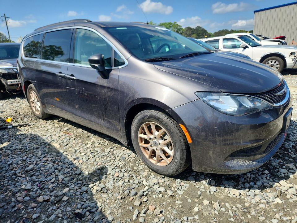 2021 Chrysler Voyager lxi