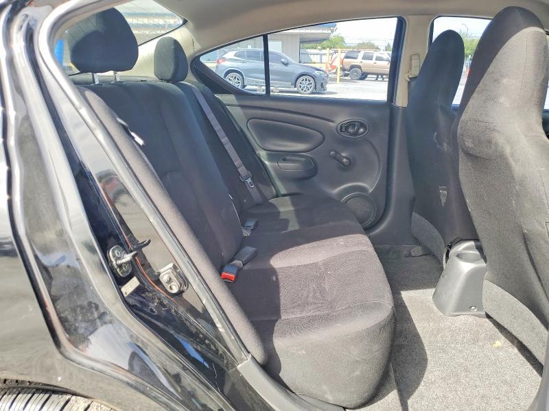 2013 Nissan Versa 1.6 s