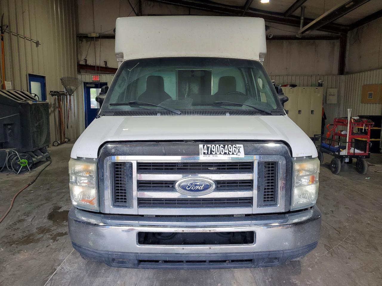 2010 Ford E350 Utility / Service Truck
