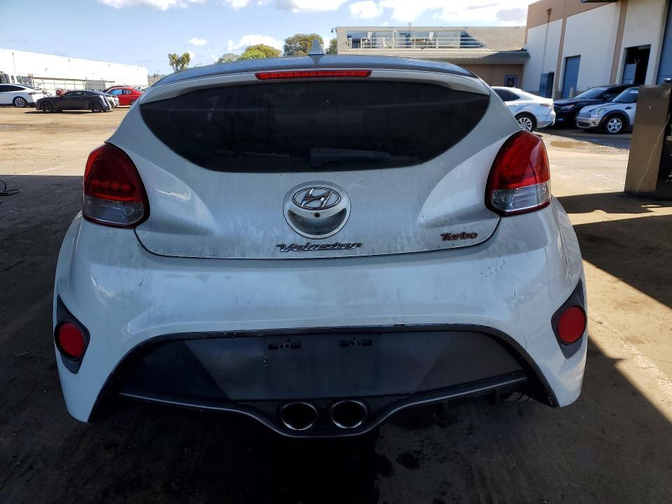 2015 Hyundai Veloster Turbo