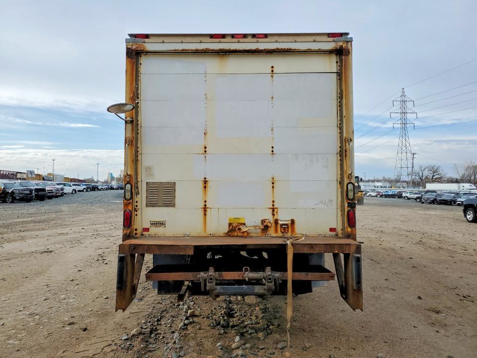 2013 Chevrolet Express box Truck