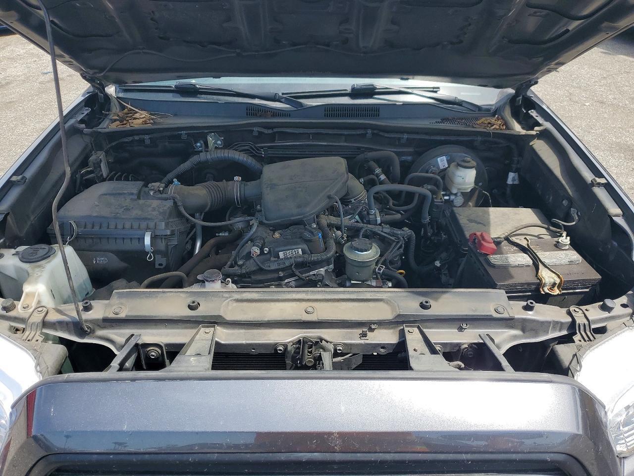 2022 Toyota Tacoma SR