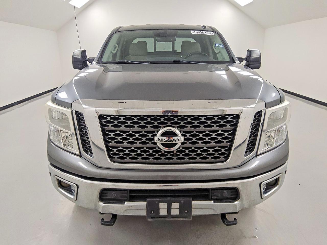 2016 Nissan Titan XD SV